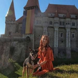 Meet your Posher, Tera